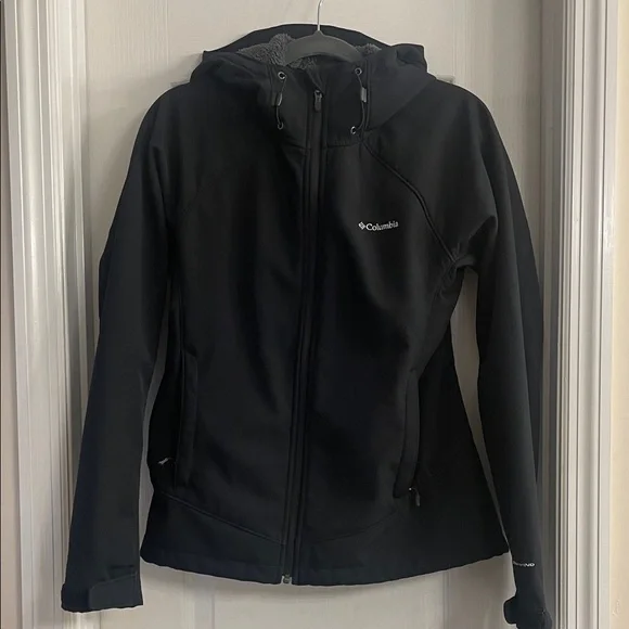 Columbia Women's Black Omni Wind Jacket - Picture 1 of 16